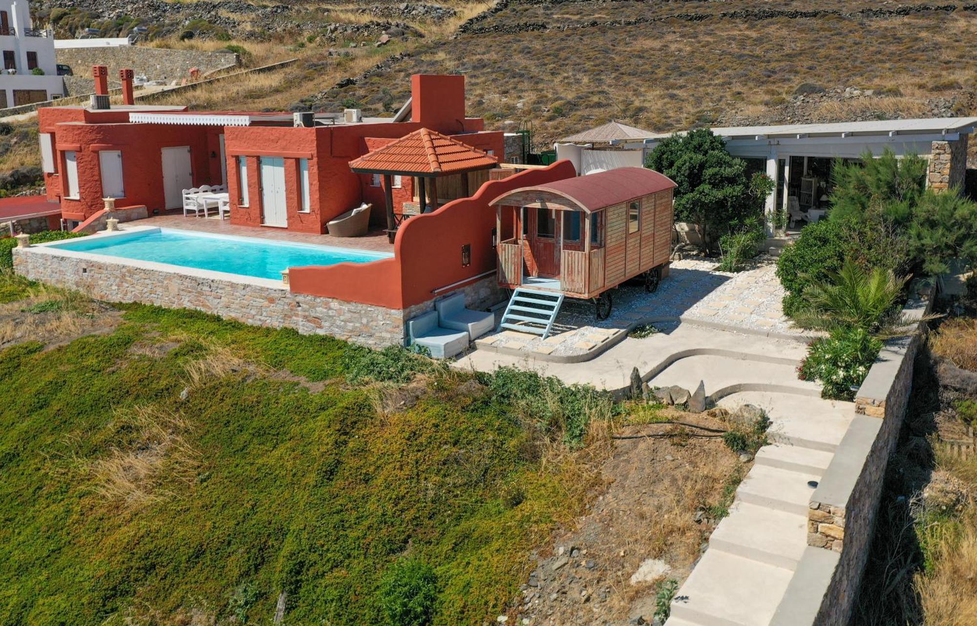 Villa Zen Dans Le Bleu 에르무폴리 외부 사진