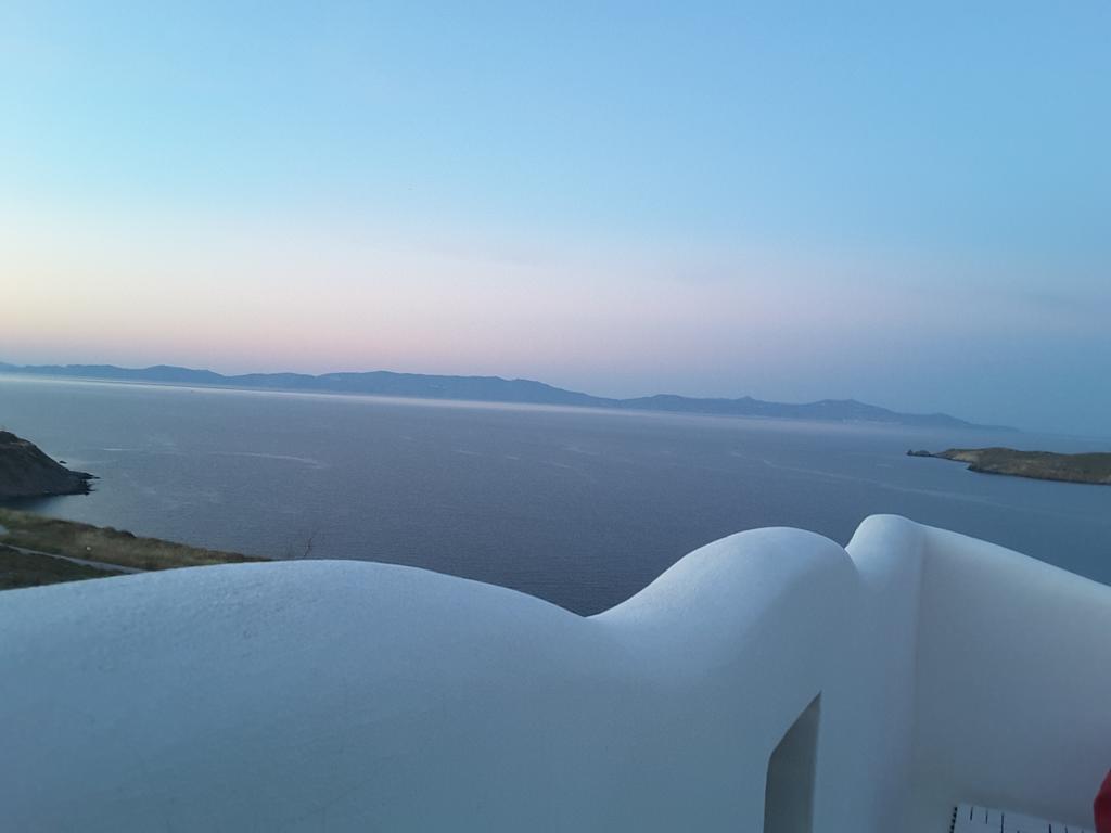 Villa Zen Dans Le Bleu 에르무폴리 외부 사진